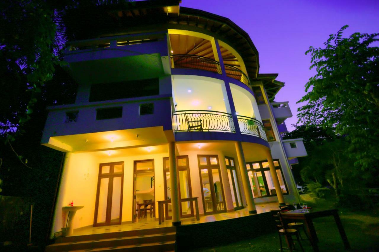 Hotel Mahaweli Spring Sirimalwatta Exterior foto